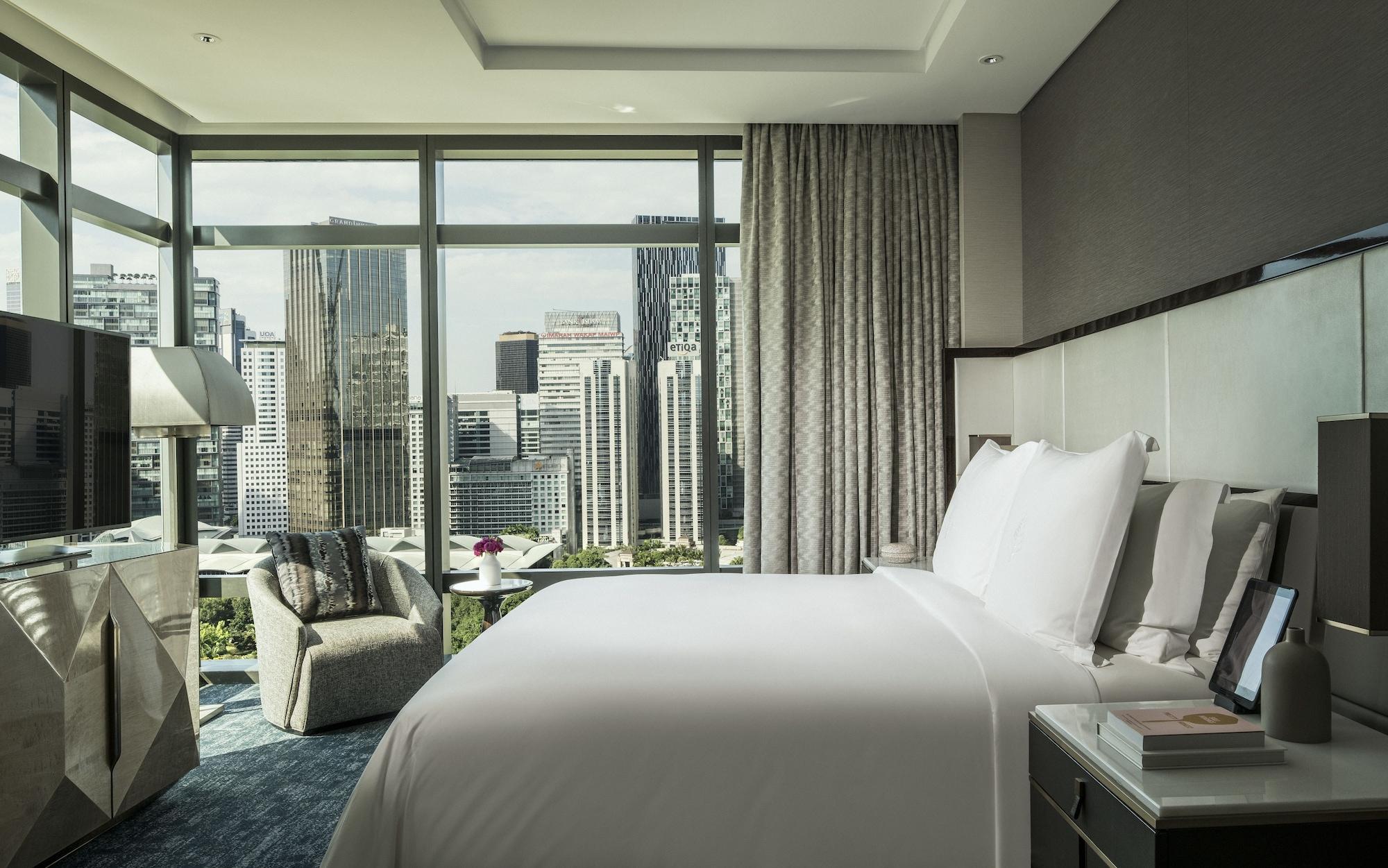 Hotel Four Seasons 5*