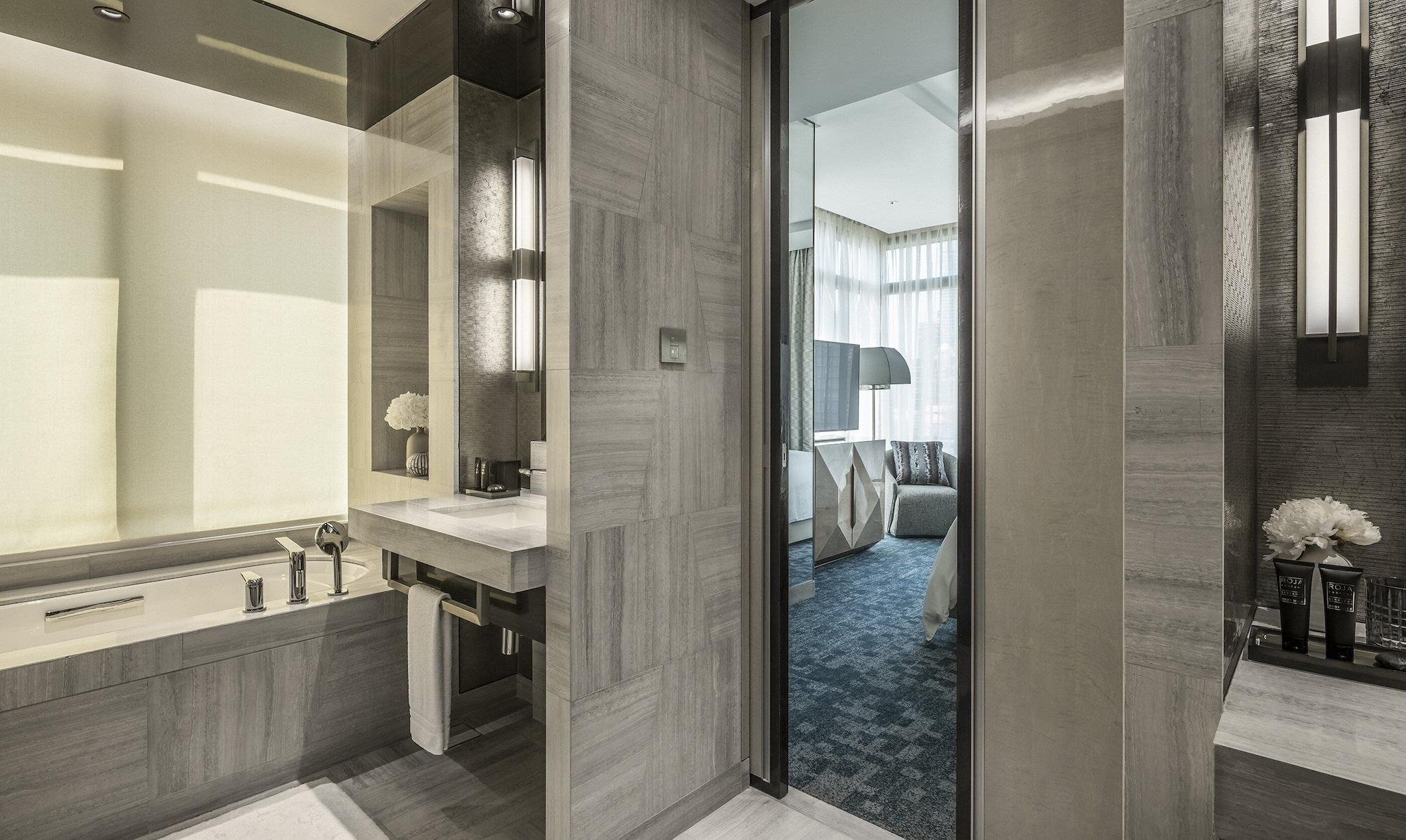 Hotel Four Seasons 5*