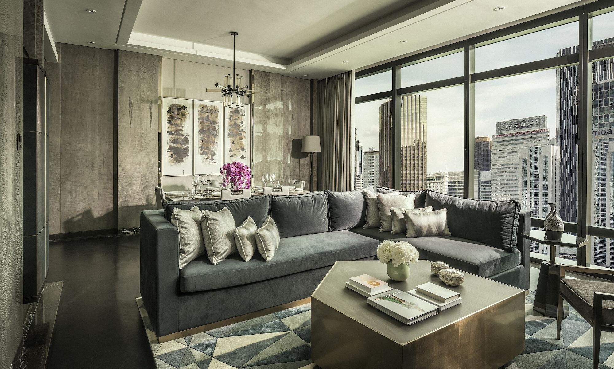 Four Seasons Hotel