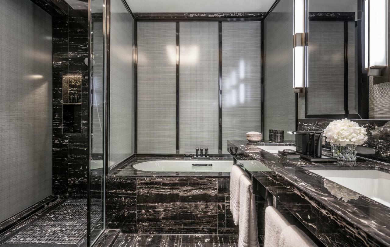 Four Seasons Hotel